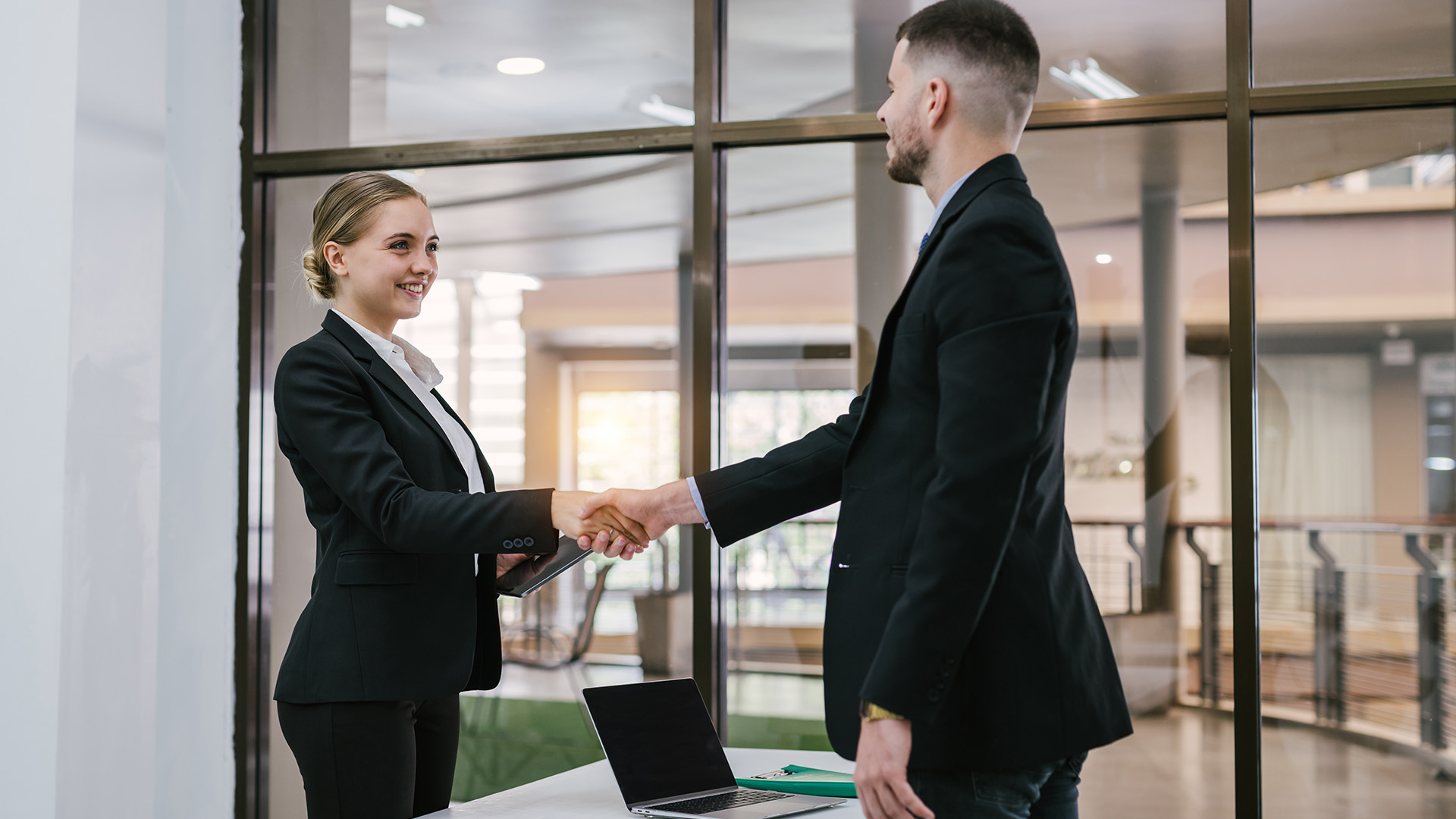 İnsan Kaynağında <br> Güvenilir Çözüm Ortağınız